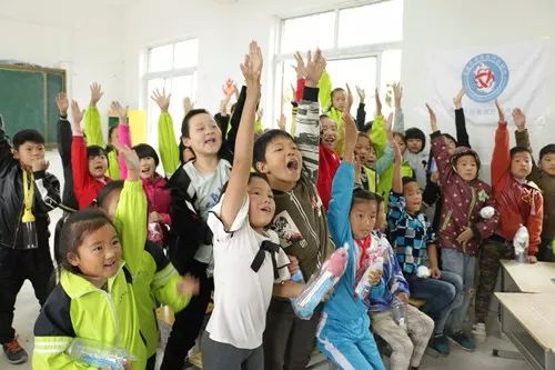 没有课本和作业，还能畅玩“大富翁”！这堂课孩子们究竟学到了啥