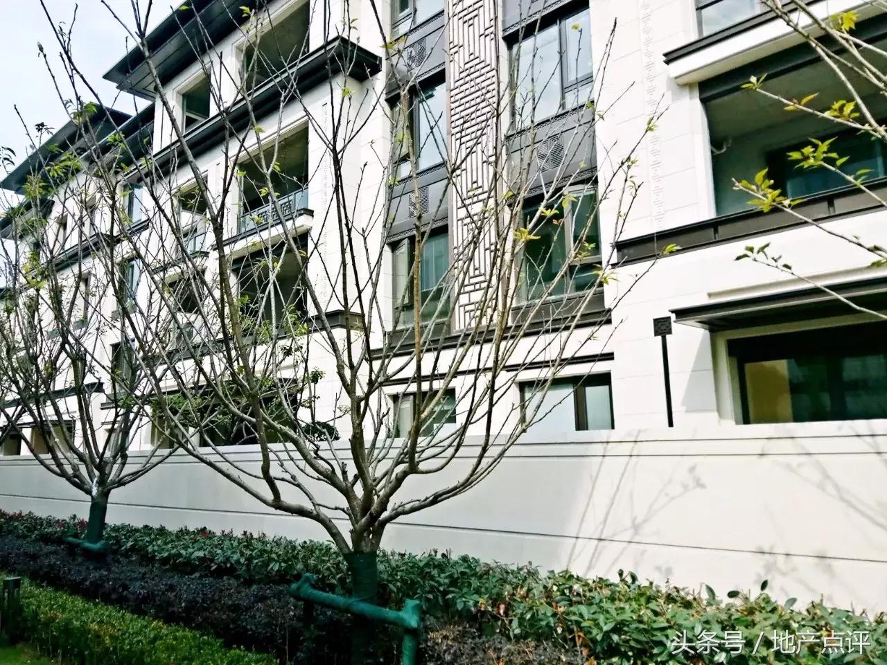 开间10.6米进深8.5米,开间10.6米进深10.5米一层