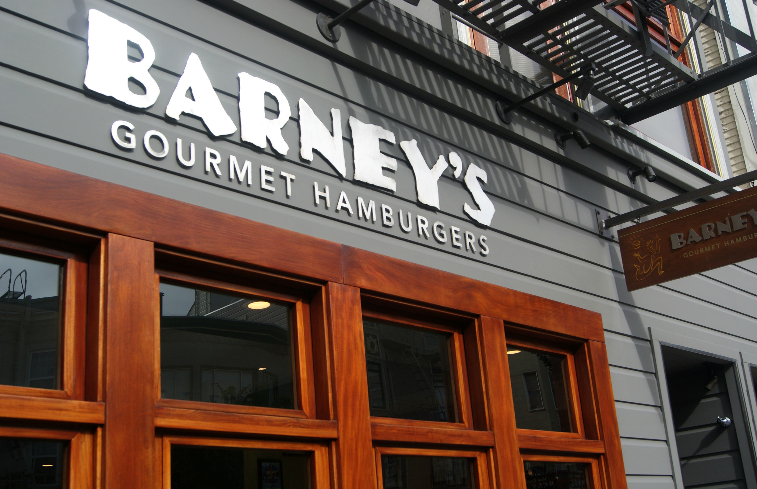 想要和好莱坞巨星撞个满怀?来这五家汉堡店吧