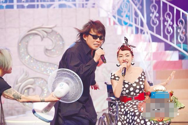 伍佰的老婆个人资料简介,伍佰的婚姻状况现在怎么样了