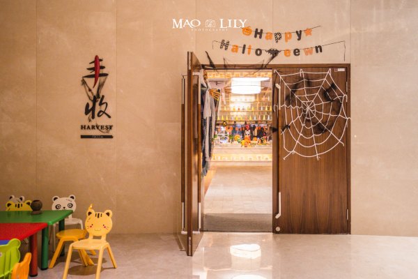 有独立泳池的度假酒店,这家酒店有12层楼