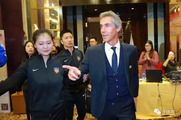 权健进入保罗·索萨时代!新帅:接班卡帅没压力,下赛季要赢恒大