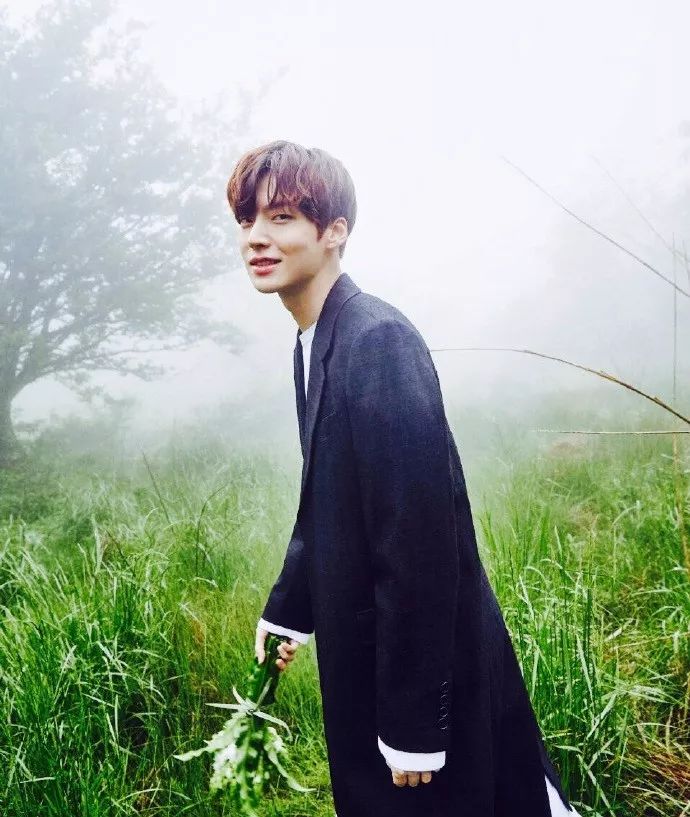 哪些明星的婚纱照比较好看,不需要奢华大牌只要干净利落