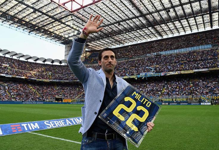 当李玮峰和雷科巴再次交锋,苏宁双十一传奇足球赛,你心动了吗?