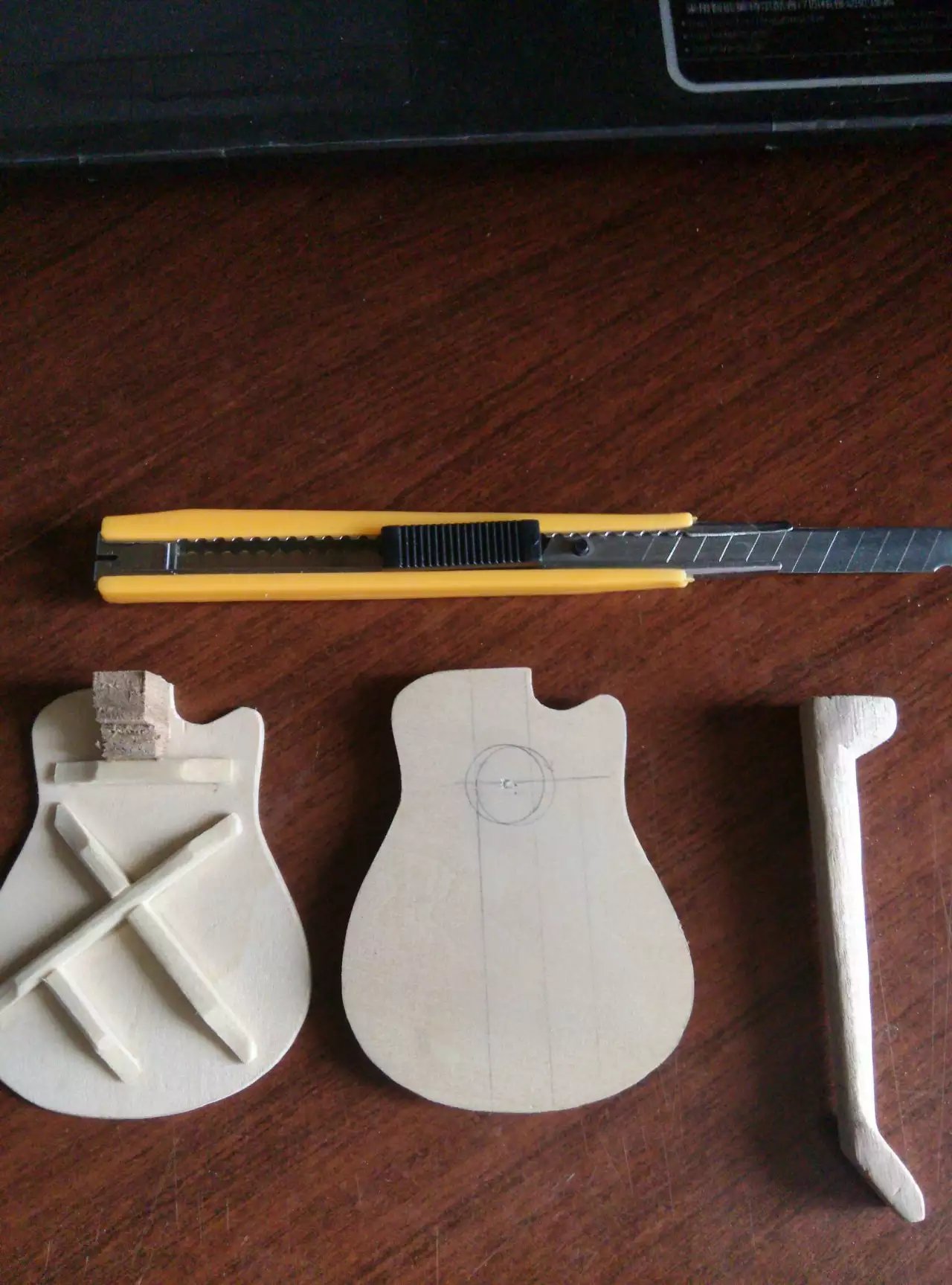 最简单工具做吉他,自己动手做吉他教程