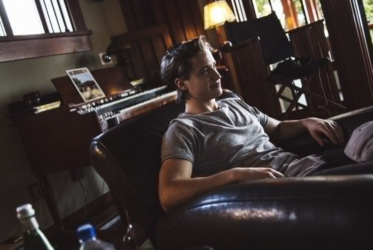 鎸▉鐢甸煶涔嬬帇alanwalker,鍖楁鐢甸煶澶╂墠alanwalker