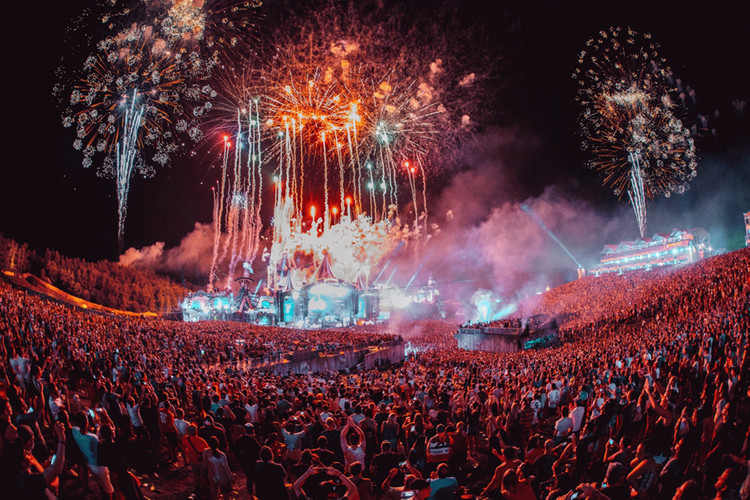 鎸▉鐢甸煶涔嬬帇alanwalker,鍖楁鐢甸煶澶╂墠alanwalker