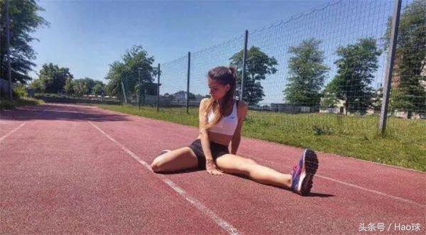 快看!“一字马”玩爆国内国际