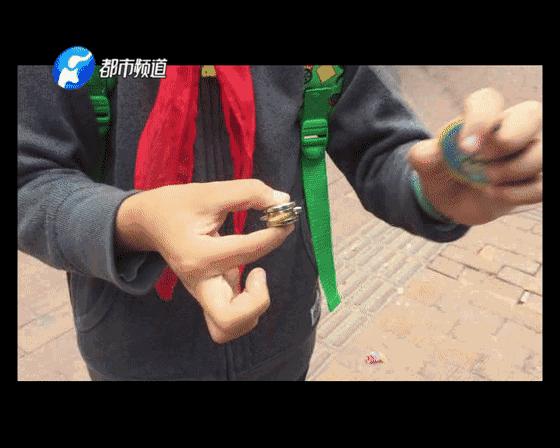 指尖陀螺对孩子危险,家长注意致命的玩具