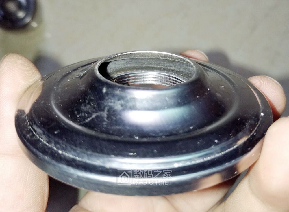 球形锁坏了怎么从木门上拆下来,室内门球形锁怎么拆