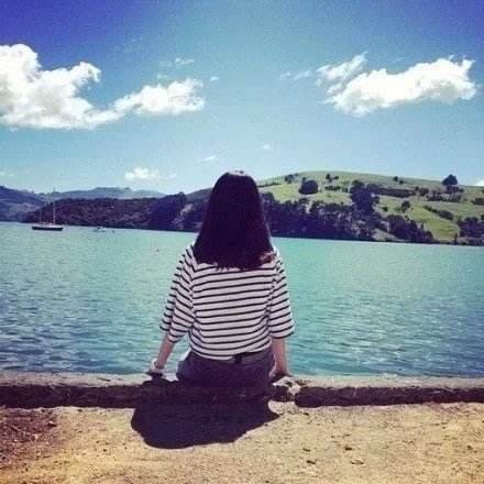 你以朋友名义爱了他多久,多少人以朋友的名义爱一个人