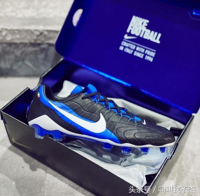 nike足球鞋phantomvenom,nike足球鞋phantomgx细节