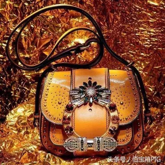 今年最火的包包正品,当下最火的爆款包包