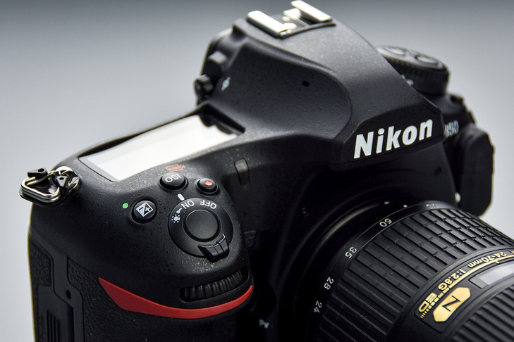 尼康d850可以碾压同价格的微单吗,尼康d850与尼康d5连拍对比测评