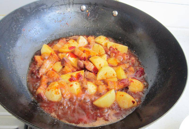 超好吃的土豆家常菜,超好吃的土豆肉饭