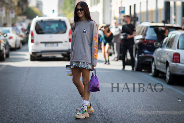 vans和匡威哪双鞋适合入手,VANS老爹鞋