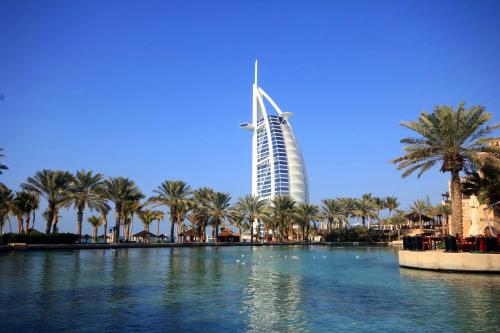 中国护照落地签或者免签的国家,中国免签和落地签国家数量2024