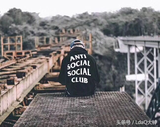 日本潮牌social,小众暗黑潮牌