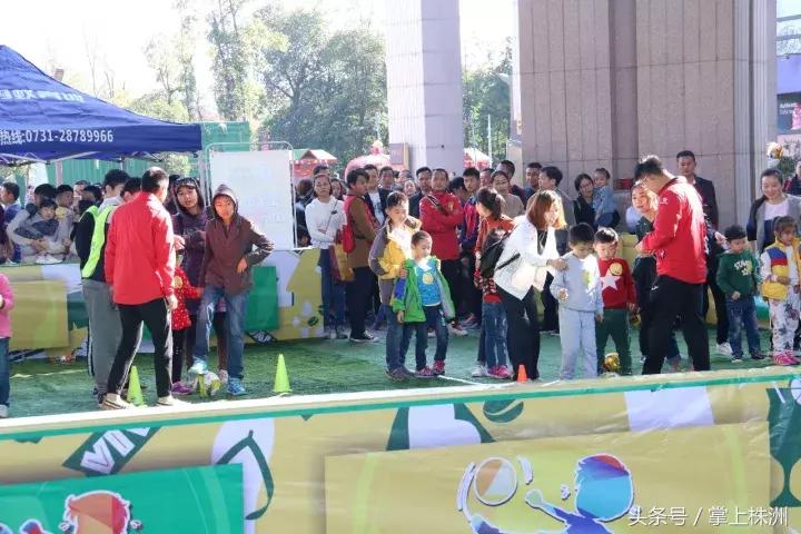 足球要从娃娃抓起图片,足球要从娃娃抓起标语