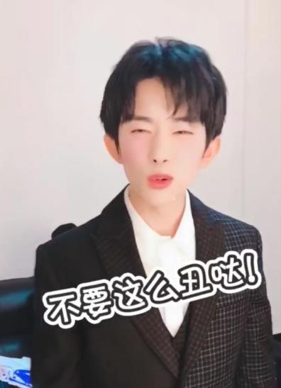 易烊千玺六周年粉丝应援震撼,易烊千玺一千万粉丝福利完整版