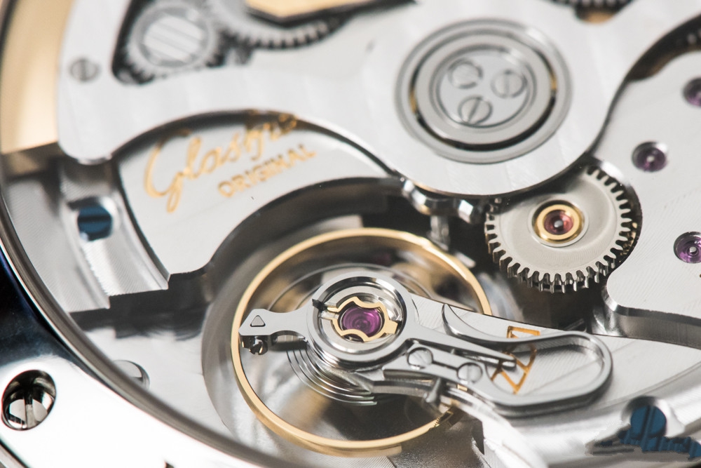 机械表怎么听声音辨别机芯好坏,玩表的人一般能看出来真假么