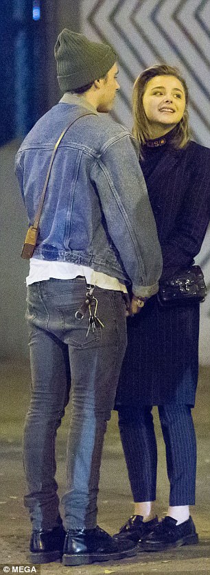 布鲁克林和小贝的恋情,布鲁克林贝克汉姆恋爱