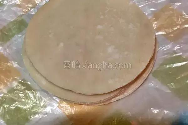 包饺子剩的饺子皮怎么吃,剩饺子皮30种新吃法煎包