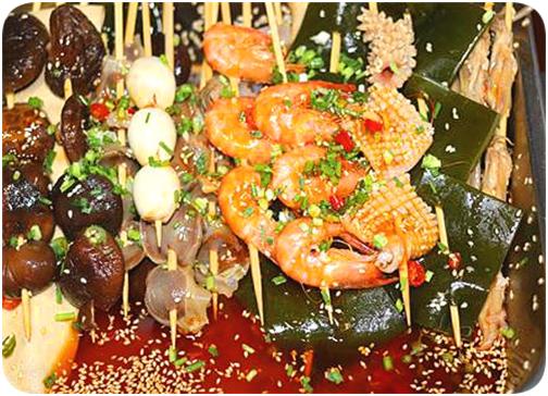 冷锅串串和热锅串串哪个好吃,正宗串串香冷锅串串