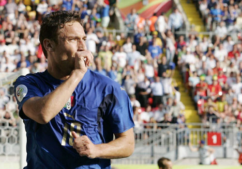 意大利足球失利的失落感,用眼泪和愤怒来告别