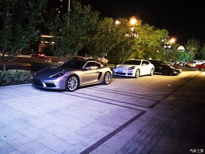 地下车库偷保时捷是哪个电影,718caymangts银色