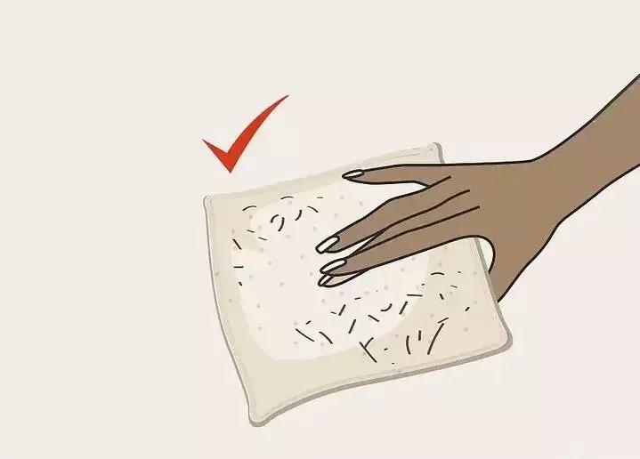 牛仔裤的油污渍如何去除,牛仔裤顽固污渍怎么去除