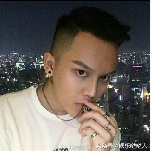 跟韩安冉一起参加变形计的男生,韩安冉男友神似陈伟霆