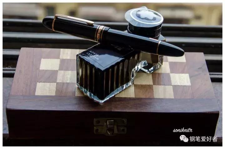 万宝龙钢笔146含金量,万宝龙钢笔璀璨金红