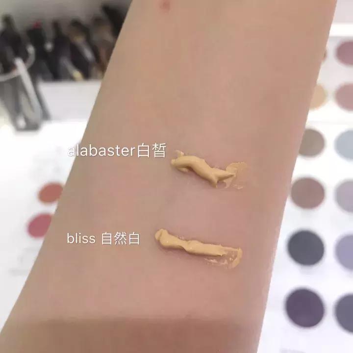 香缇卡和cpb隔离选哪个,吃土也要买的粉底刷