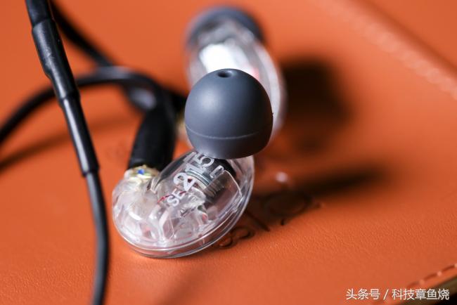 舒尔监听耳机se215,舒尔215真无线蓝牙耳机音质评测