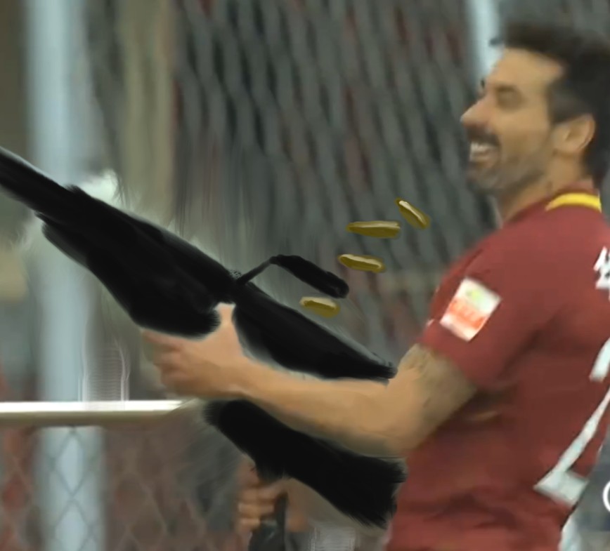 拉维奇第二次丢点球,拉维奇凌空打门