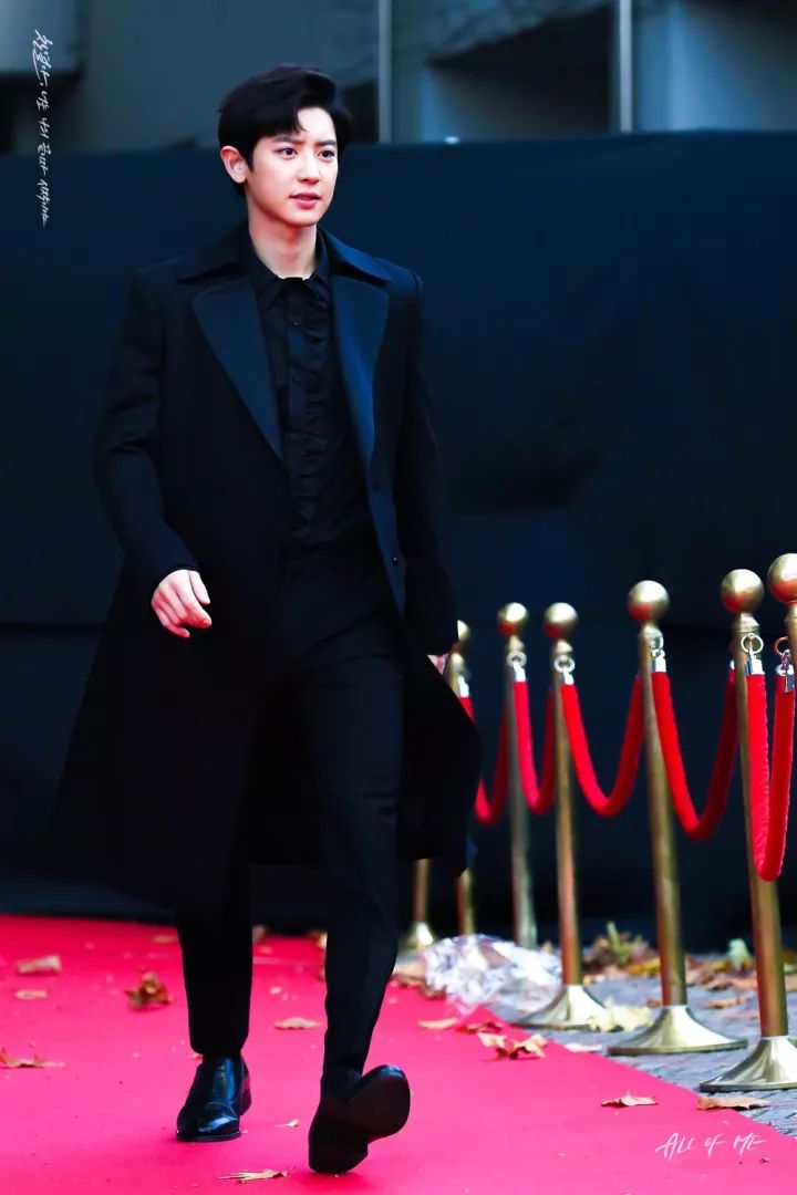 本周TA最潮|水晶雪莉一酷一美防弹茶蛋*服私**完美碾压