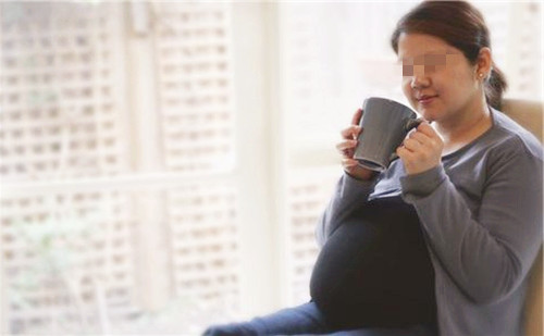 孕妇感冒了不吃药胎儿怎么办,孕妇感冒不吃药对胎儿影响