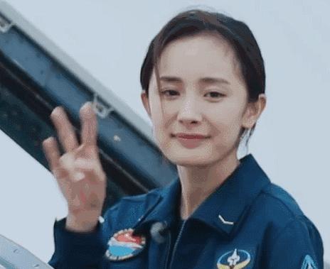 谁说低马尾古板又土气？看看双宋夫妇的新玩法简直不要太美啦！