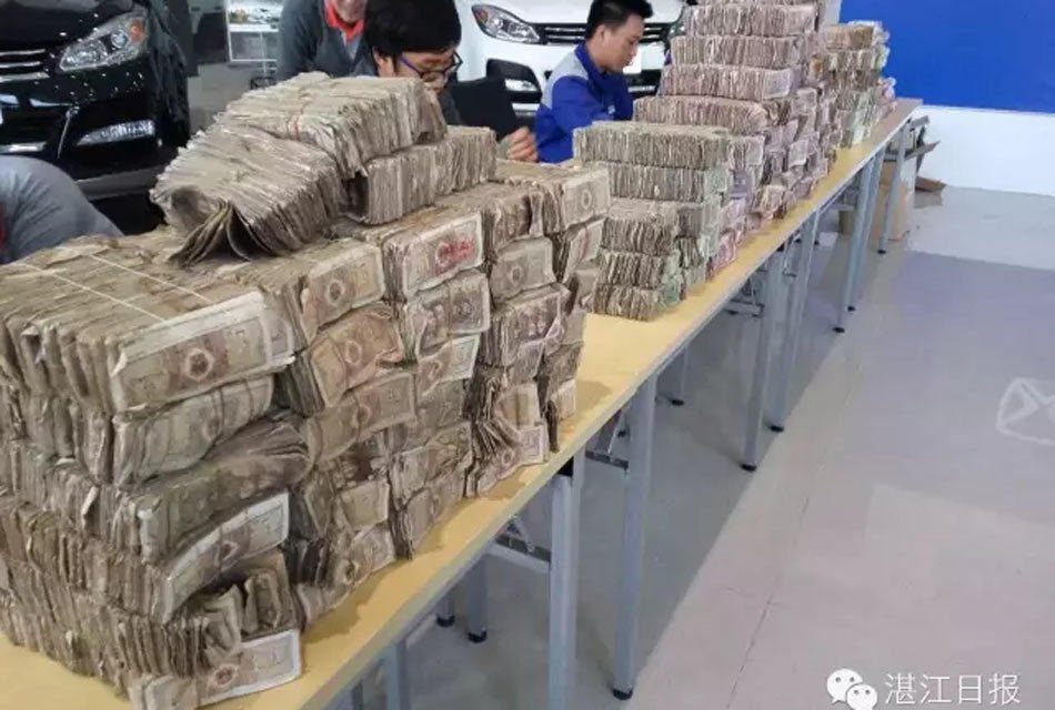 买车零钱10万元,用大量零钱买房