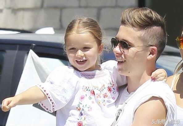 维多利亚的秘密不是秘密的秘密,维多利亚的秘密是贝嫂创办的吗