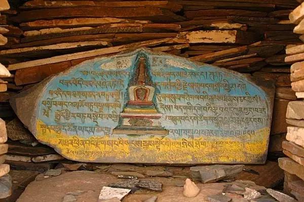 巴格玛尼墙到石渠多少公里,世界之最古城墙长城