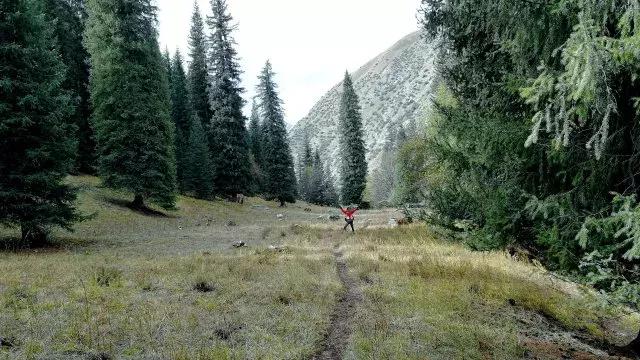 乌孙古道天堂湖在琼库什台吗,乌孙古道天堂湖到黑英山多远