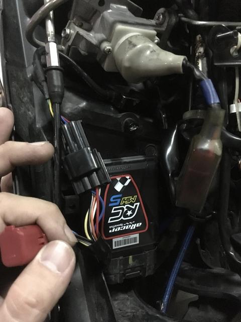 自己动手更换刹车油管软管,摩托车刹车油管更换