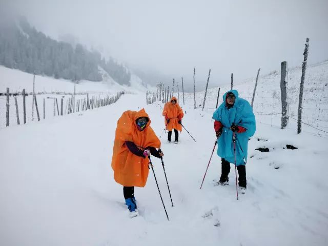 乌孙古道天堂湖在琼库什台吗,乌孙古道天堂湖到黑英山多远