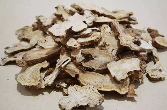 咳嗽时会咳出饭粒一样的东西,咳嗽好后一直有痰会自愈吗