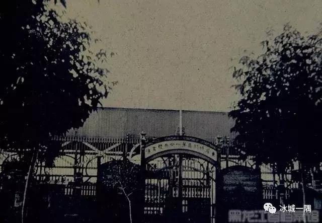 蓦然回首那人却在灯火阑珊处,蓦然回首你已不在灯火阑珊处