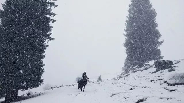 乌孙古道天堂湖在琼库什台吗,乌孙古道天堂湖到黑英山多远