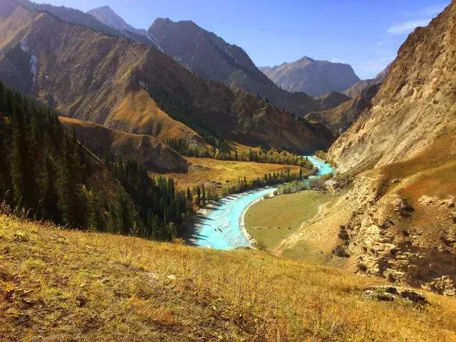 乌孙古道天堂湖在琼库什台吗,乌孙古道天堂湖到黑英山多远