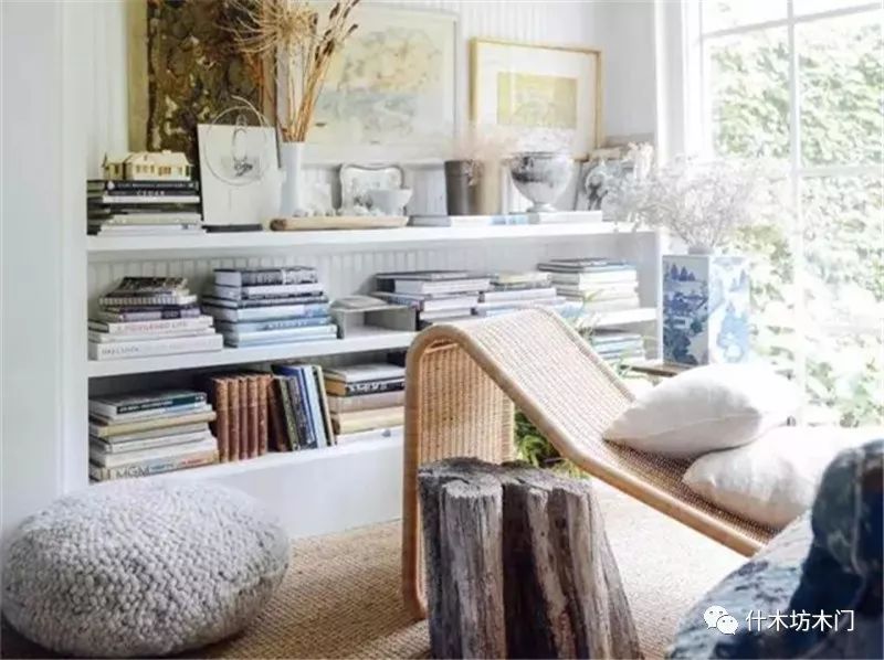 歪果仁为什么不喜欢在客厅放电视?没有电视的背景墙该怎样处理